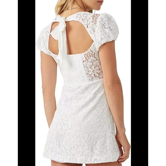 Free People Hailee Lace Mini Dress NWT Size S Ivory White Open Back Bow Boho - Picture 2 of 12